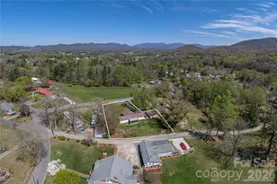 11 E Porter Rd, Asheville, NC 28803 - Photo 11
