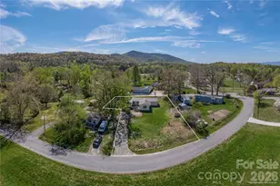 11 E Porter Rd, Asheville, NC 28803 - Photo 9