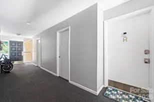 4739 Hedgemore Dr, Charlotte, NC 28209 - Photo 35