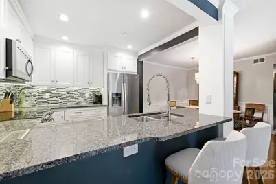 4739 Hedgemore Drive, Charlotte, NC 28209 - Photo 7