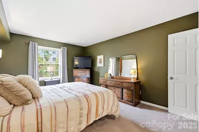 4739 Hedgemore Drive, Charlotte, NC 28209 - Photo 13