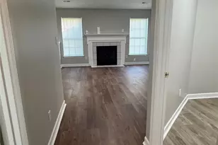 4913 Hopewood Ln, Charlotte, NC 28216 - Photo 3