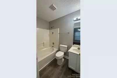 4913 Hopewood Lane, Charlotte, NC 28216 - Photo 5