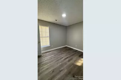 4913 Hopewood Lane, Charlotte, NC 28216 - Photo 13