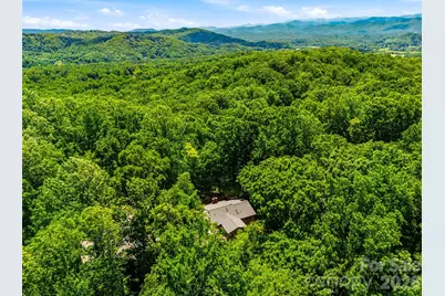 518 Starmount Lane, Hendersonville, NC 28791 - Photo 5