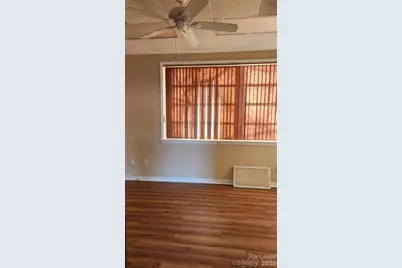 509 E Main Avenue, Gastonia, NC 28054 - Photo 9