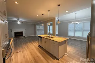 6930 Royce Ct, Charlotte, NC 28277 - Photo 7