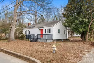 411 S Thompson St, Shelby, NC 28150 - Photo 1