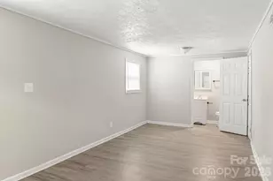 411 S Thompson St, Shelby, NC 28150 - Photo 15