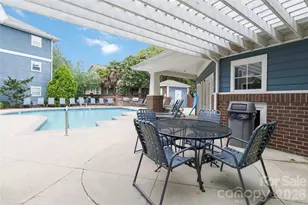 417 Olmsted Park Pl, Charlotte, NC 28203 - Photo 25