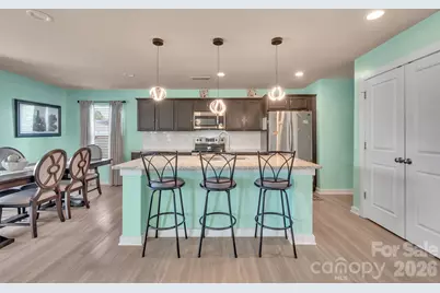 4526 Carnation Court, Charlotte, NC 28269 - Photo 5