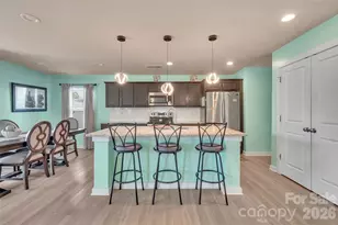 4526 Carnation Ct, Charlotte, NC 28269 - Photo 5