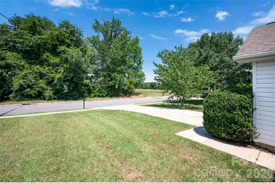 420 Fawnbrook Lane, Gastonia, NC 28052 - Photo 5