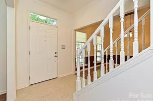 13518 Krislyn Woods Pl, Charlotte, NC 28278 - Photo 5