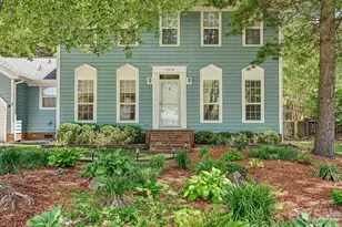 13518 Krislyn Woods Pl, Charlotte, NC 28278 - Photo 3