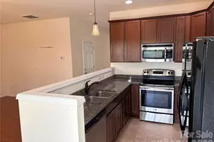 305 Sandy Spring Ln, Clover, SC 29710 - Photo 7