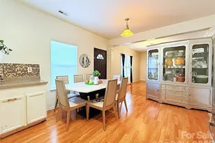 8703 Earthenware Dr, Charlotte, NC 28269 - Photo 7