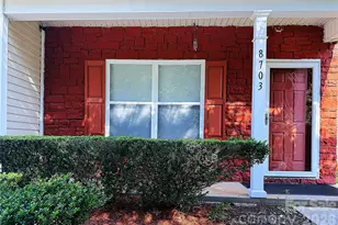 8703 Earthenware Dr, Charlotte, NC 28269 - Photo 3