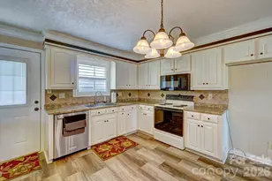 1014 Ranbar St, Cherryville, NC 28021 - Photo 7