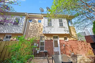 701 E 8th St, Charlotte, NC 28202 - Photo 5