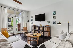 703 E 8th St, Charlotte, NC 28202 - Photo 13