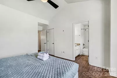703 E 8th Street, Charlotte, NC 28202 - Photo 15