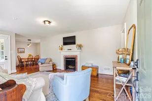 1252 11th St, Hickory, NC 28601 - Photo 9