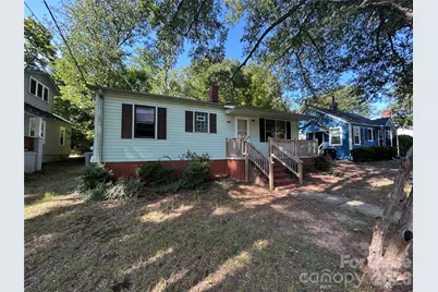 526 Hickory Avenue, Statesville, NC 28677 - Photo 1
