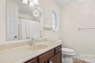 315 Charlestown Dr, Hendersonville, NC 28792 - Photo 15