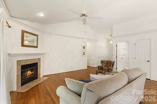 315 Charlestown Dr, Hendersonville, NC 28792 - Photo 9