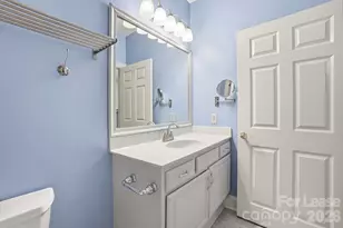 1117 Park West Dr, Charlotte, NC 28209 - Photo 25