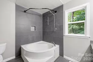 340 Oakwood Ln, Columbus, NC 28722 - Photo 15