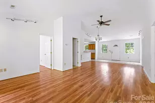 269 Pinewood Knoll Dr, Hendersonville, NC 28739 - Photo 5