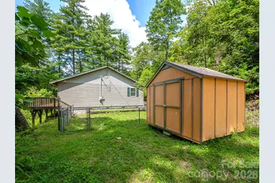 269 Pinewood Knoll Drive, Hendersonville, NC 28739 - Photo 19