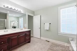 417 Woodvale Pl, Charlotte, NC 28208 - Photo 23