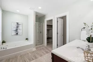 417 Woodvale Pl, Charlotte, NC 28208 - Photo 21