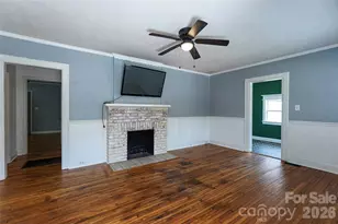 512 W 8th Ave, Gastonia, NC 28052 - Photo 9