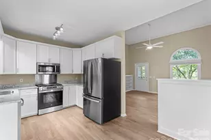 66 Hyde Ave, Tryon, NC 28782 - Photo 7