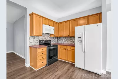 355 Hidden Meadow Drive, Hendersonville, NC 28792 - Photo 13