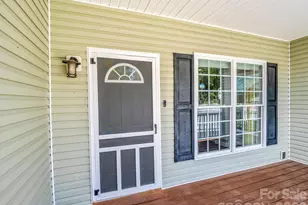355 Hidden Meadow Dr, Hendersonville, NC 28792 - Photo 7