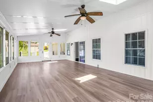 355 Hidden Meadow Dr, Hendersonville, NC 28792 - Photo 19
