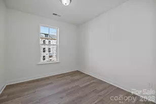 3011 Pointe Town Dr, Charlotte, NC 28208 - Photo 5