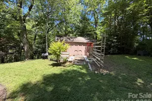 315 Honey Locust Ln, Whittier, NC 28789 - Photo 29