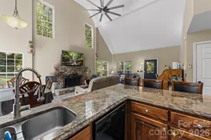 315 Honey Locust Ln, Whittier, NC 28789 - Photo 11