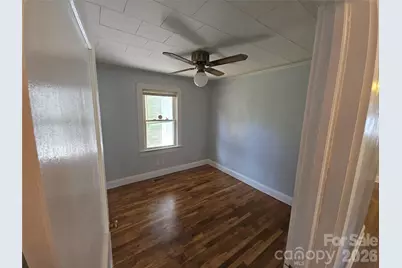 1515 16th Avenue NE, Hickory, NC 28601 - Photo 9
