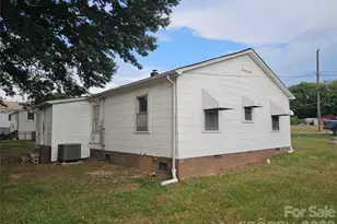 1515 16th Ave NE, Hickory, NC 28601 - Photo 19