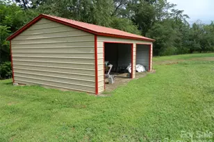 3944 Hollywood Ridge Road NE, Lenoir, NC 28645 - Photo 7