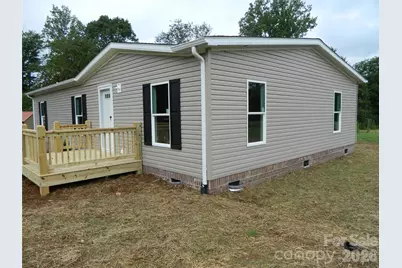 3944 Hollywood Ridge Road NE, Lenoir, NC 28645 - Photo 3
