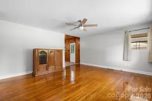 704 4th St SW, Conover, NC 28613 - Photo 5
