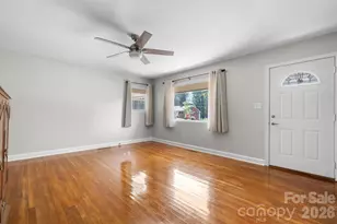 704 4th St SW, Conover, NC 28613 - Photo 3